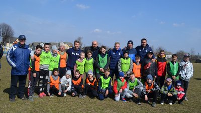Гравці ФК "Динамо" відвідали своїх шанувальників у Галичі на Франківщині