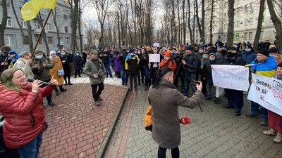 У Харкові під управлінням поліції вимагають свободи Стерненку, відставки Авакова та реформ У Харкові під управлінням поліції вимагають свободи Стерненку, відставки Авакова та реформ