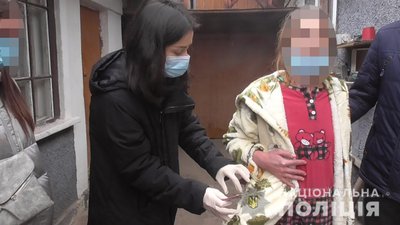 На Одещині затримали жінку, що виготовляла наркотики На Одещині затримали жінку, що виготовляла наркотики
