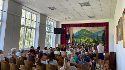Як на Івано-Франківщині працюють мобільні бригади для допомоги вимушеним переселенцям