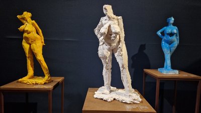Виставка "Кров з молоком"