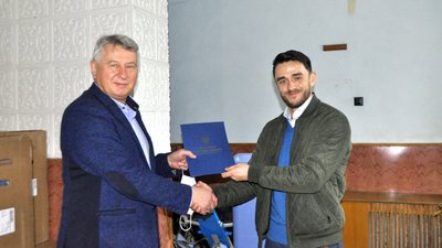 16 кисневих концентраторів подарувала Тернопільщині благодійна організація з Бельгії 16 кисневих концентраторів подарувала Тернопільщині благодійна організація з Бельгії