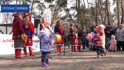 Черкащани утворили назву міста за допомогою млинців з начинками Черкащани утворили назву міста за допомогою млинців з начинками