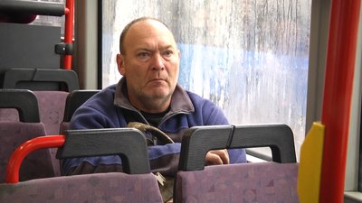 Житомирянин Михайло користується міськими маршрутками щодня Житомирянин Михайло користується міськими маршрутками щодня