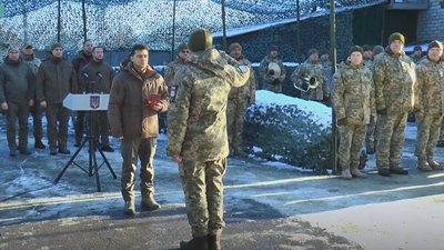 Президент вручив нагороди військовим