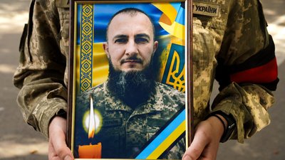 В Ужгороді попрощалися із 51-річним військовослужбовцем Володимиром Солониною