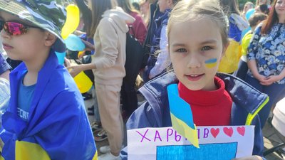 "Родичів у Росії у мене більше немає": харків'яни вийшли на акцію в Лейпцигу "Родичів у Росії у мене більше немає": харків'яни вийшли на акцію в Лейпцигу
