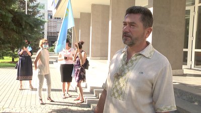 На Херсонщині відзначили день кримськотатарського прапору в умовах карантину На Херсонщині відзначили день кримськотатарського прапору в умовах карантину