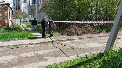 "В мене будинок на волосині висить": що про порив на Павловому Полі кажуть місцеві та чиновники "В мене будинок на волосині висить": що про порив на Павловому Полі кажуть місцеві та чиновники