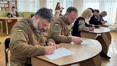 Як писали Радіодиктант національної єдності в Миколаєві: відгуки учасників Як писали Радіодиктант національної єдності в Миколаєві: відгуки учасників