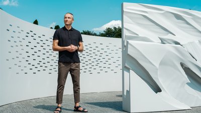 "Потрібно не примножувати хаос", — Назар Білик, скульптор, лавреат Шевченківської премії 2026