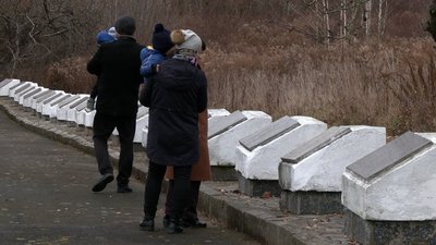Поліція передумала будуватись біля місця розстрілу євреїв у Рівному. Реакція мера і юдейської общини