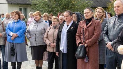 На відкриття амбулаторії прийшли жителі Микулинців На відкриття амбулаторії прийшли жителі Микулинців