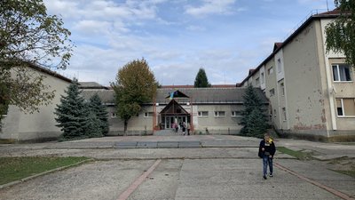 Не тільки пандемія, а й питання з газопостачанням: чому закарпатські школи можуть піти на канікули Не тільки пандемія, а й питання з газопостачанням: чому закарпатські школи можуть піти на канікули
