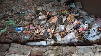 Входи до кропивницької недобудови, на якій торік загинула школярка, закладуть цеглою Входи до кропивницької недобудови, на якій торік загинула школярка, закладуть цеглою