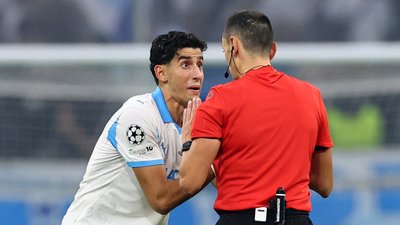 "Марсель" сперечається з суддею після суперечливого рішення у Лізі чемпіонів