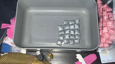кримінал, наркотики, згортки з психотропами