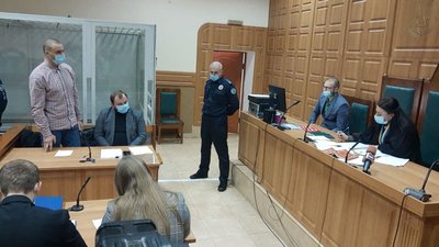 У суді обрали міру запобіжного заходу чоловікові, якого підозрюють у стрілянині в дітей