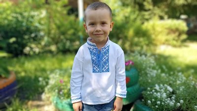"Україна очима дитини": у житомирському дитсадку до Дня Державності діти виготовляли українську символіку "Україна очима дитини": у житомирському дитсадку до Дня Державності діти виготовляли українську символіку