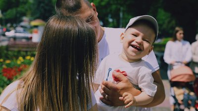Сім’я з Тернополя виграла в лотерею найдорожчий у світі укол для малюка