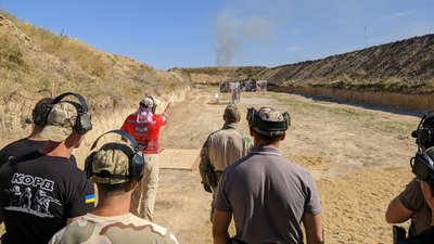 Вперше на Миколаївщині відбувається чемпіонат Нацполіції України з практичної стрільби Вперше на Миколаївщині відбувається чемпіонат Нацполіції України з практичної стрільби