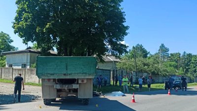 На Франківщині внаслідок аварії загинули двоє 18-річних хлопців На Франківщині внаслідок аварії загинули двоє 18-річних хлопців