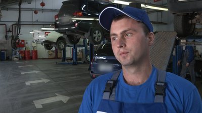 Вчитися і працювати. Як на Прикарпатті впроваджують дуальну освіту