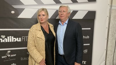 У Києві презентували першу інвестиційну кінокомпанію "Smart movie" У Києві презентували першу інвестиційну кінокомпанію "Smart movie"