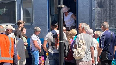 На Черкащині через ракетні удари евакуювали понад 200 людей з приміського потяга