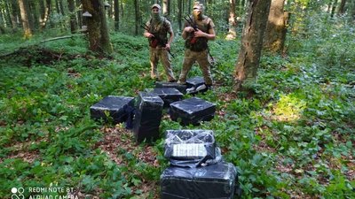 Понад 4 тисячі пачок сигарет виявили прикордонники біля кордону з Румунією