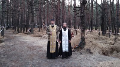 Масові поховання в Ізюмі Масові поховання в Ізюмі