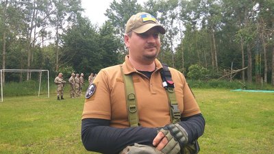 Житомирські бійці тероборони показали, як тренуються та проходять вишкіл