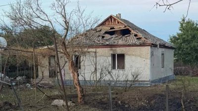 П'ятеро травмованих, пожежа на підприємстві та пошкоджені будинки: наслідки атак РФ на Одещину П'ятеро травмованих, пожежа на підприємстві та пошкоджені будинки: наслідки атак РФ на Одещину