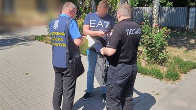 10,6 мільйона збитків державі через корупцію: підозрюються дев'ять посадовців Запорізької області 10,6 мільйона збитків державі через корупцію: підозрюються дев'ять посадовців Запорізької області