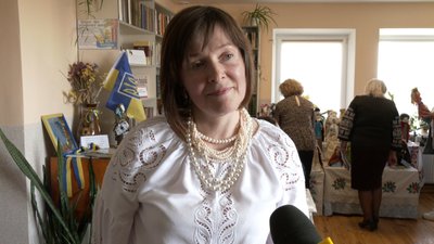 "Славні українки всіх часів": у бібліотеці на Волині запрацювала виставка ляльок "Славні українки всіх часів": у бібліотеці на Волині запрацювала виставка ляльок