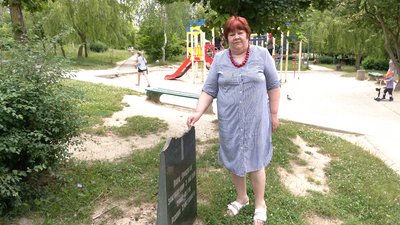 У Рівному вдруге пошкодили плиту "Просвіти"