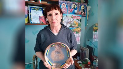 Електромонтер, інженер, педагог, тренер: чотирьох жителів Чернігівщини відзначили державними нагородами України Електромонтер, інженер, педагог, тренер: чотирьох жителів Чернігівщини відзначили державними нагородами України