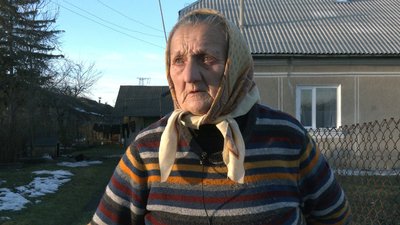 "Бабцю, Україна буде все одно". Репортаж із села Бовшів на Франківщині, де зростав Герой України на позивний Да Вінчі "Бабцю, Україна буде все одно". Репортаж із села Бовшів на Франківщині, де зростав Герой України на позивний Да Вінчі