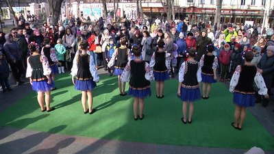 На центральній вулиці Одеси пройшов фестиваль “Масляна на Дерибасівській”