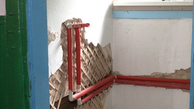 У покинутій школі на Рівненщині облаштовують житло для переселенців У покинутій школі на Рівненщині облаштовують житло для переселенців