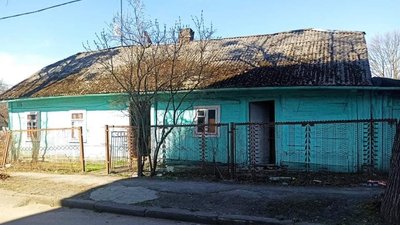 200-літній будинок з Рівного перевозять до скансену Ладомирії 200-літній будинок з Рівного перевозять до скансену Ладомирії