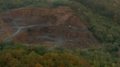 На Закарпатті директора підприємства судитимуть за незаконний видобуток корисних копалин