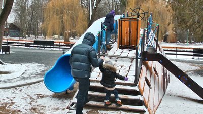 Хмельницькі психологи радять, як поводитися з дітьми під час тривоги