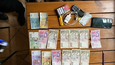 У Рівному затримали чоловіка за підозрою у сутенерстві. Що про це відомо У Рівному затримали чоловіка за підозрою у сутенерстві. Що про це відомо