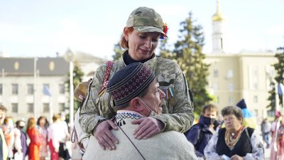 Вишиванкова хода у Харкові: фоторепортаж Вишиванкова хода у Харкові: фоторепортаж