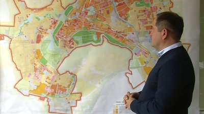 У Луцьку громадські слухання з обговорення генплану міста. Востаннє його ухвалили 11 років тому У Луцьку громадські слухання з обговорення генплану міста. Востаннє його ухвалили 11 років тому