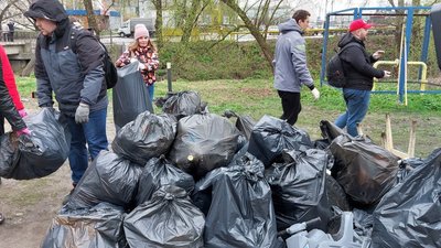 Майже 80 пакетів побутового сміття зібрали на толоці у Сумах Майже 80 пакетів побутового сміття зібрали на толоці у Сумах