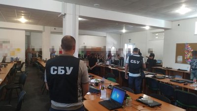 На Запоріжжі викрили телефонних шахраїв-"міжнародників"