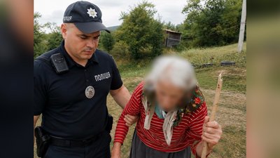 89-річна бабуся, Акрешори, Косівський район, поліція, Франківщина, заблукала