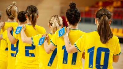 Футзал Україна жіноча збірна товариський матч зі Словаччиною Футзал Україна жіноча збірна товариський матч зі Словаччиною
